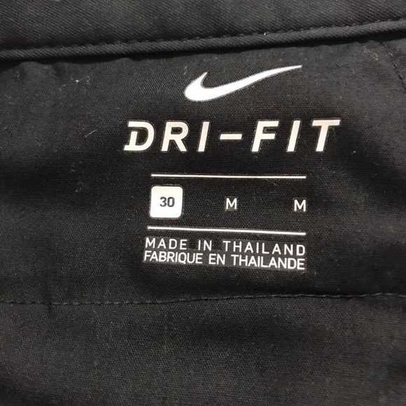 Men’s Nike Golf Shorts - Picture 2 of 2